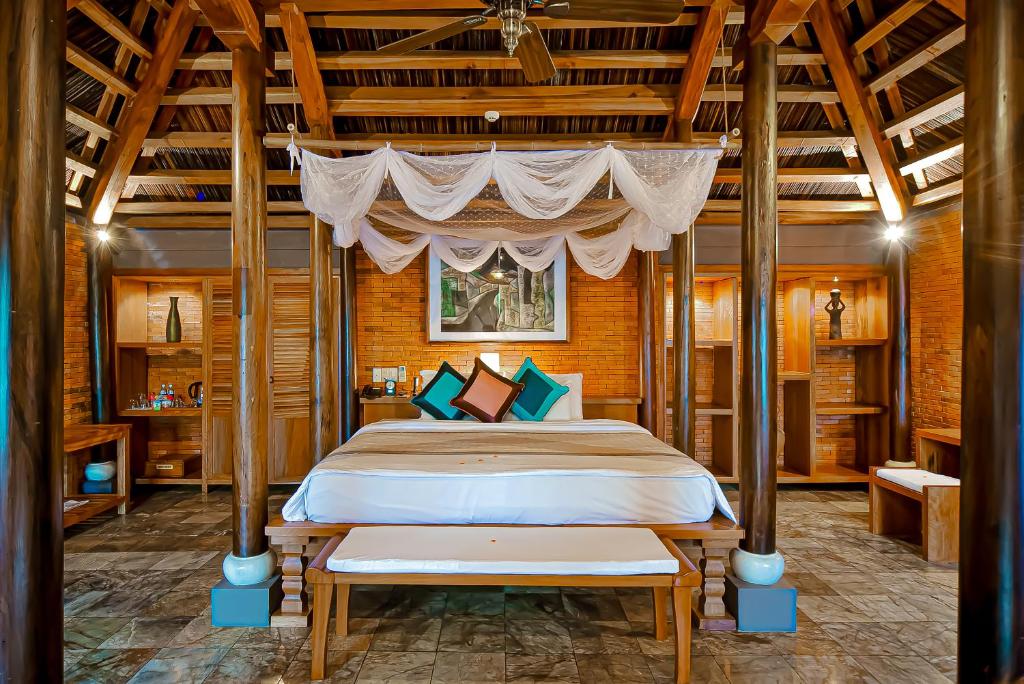 Traditional Pool Villa - Fitness Program