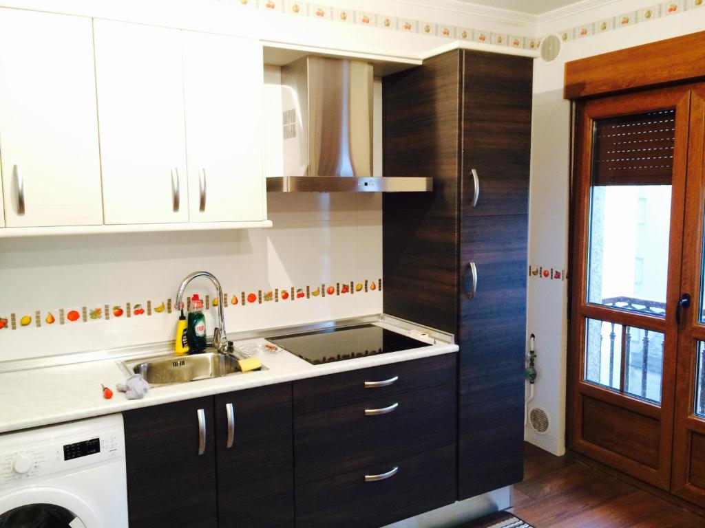 Kuchyň nebo kuchyňský kout v ubytování Apartamento Vistas al mar