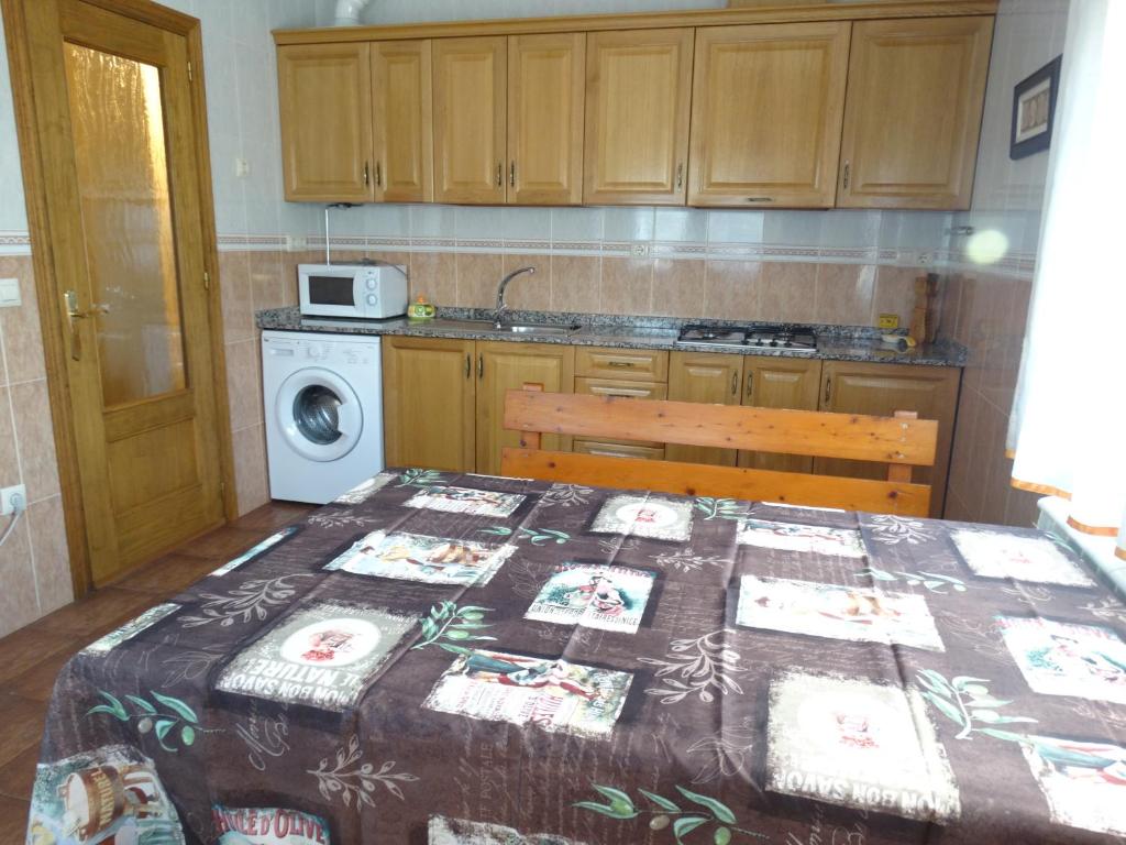 Kuchyň nebo kuchyňský kout v ubytování Casas Rurales La Loma
