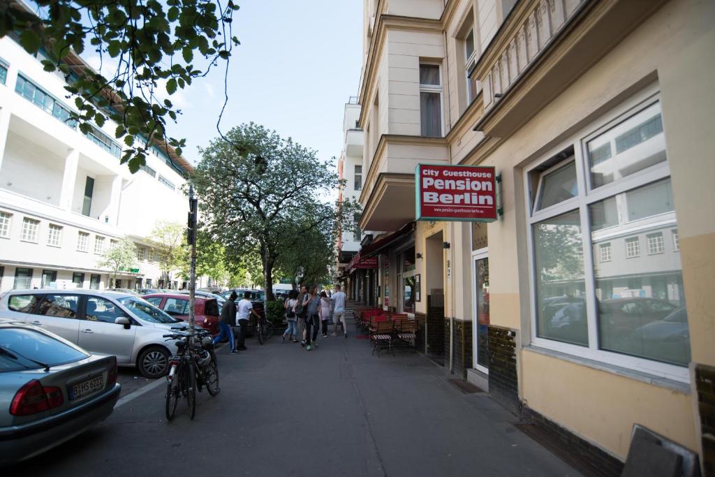 Pročelje oz. vhod v nastanitev City Guesthouse Pension Berlin