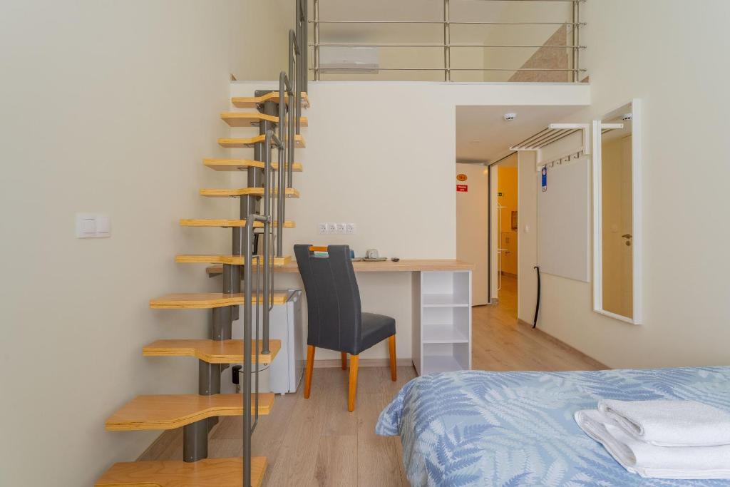 Orbit Panzió - Resim 40