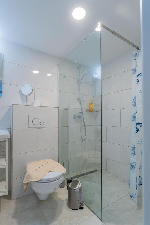 Orbit Panzió - Resim 36