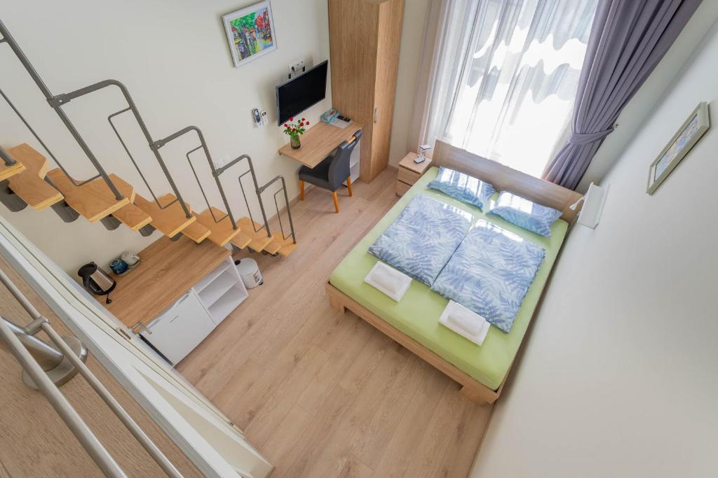 
Standard Double or Twin Room
