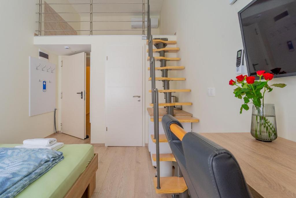 Orbit Panzió - Resim 25