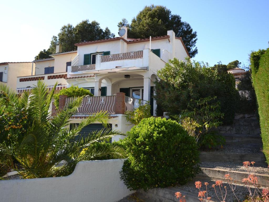 Maison mitoyenne avec piscine commune, proche de la plage de L'Estartit
