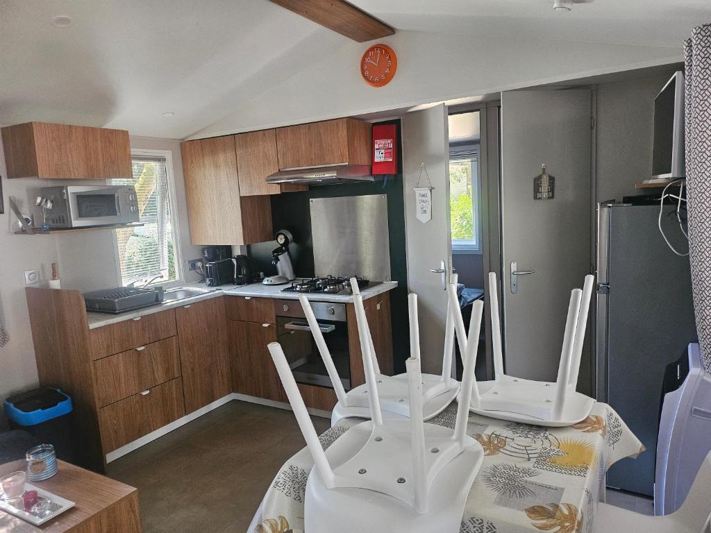 Photo de la galerie de l'établissement Mobil home 6 personnes, à Saint-Brévin-les-Pins