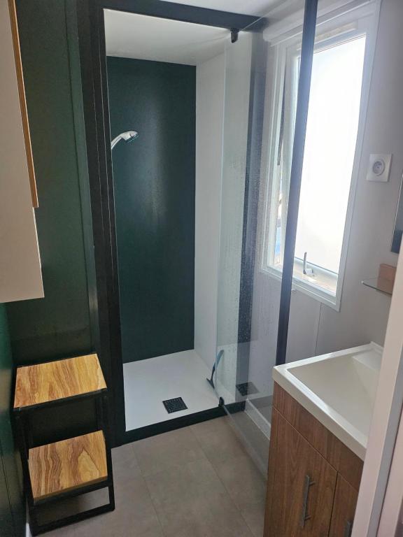 Photo de la galerie de l'établissement Mobil home 6 personnes, à Saint-Brévin-les-Pins