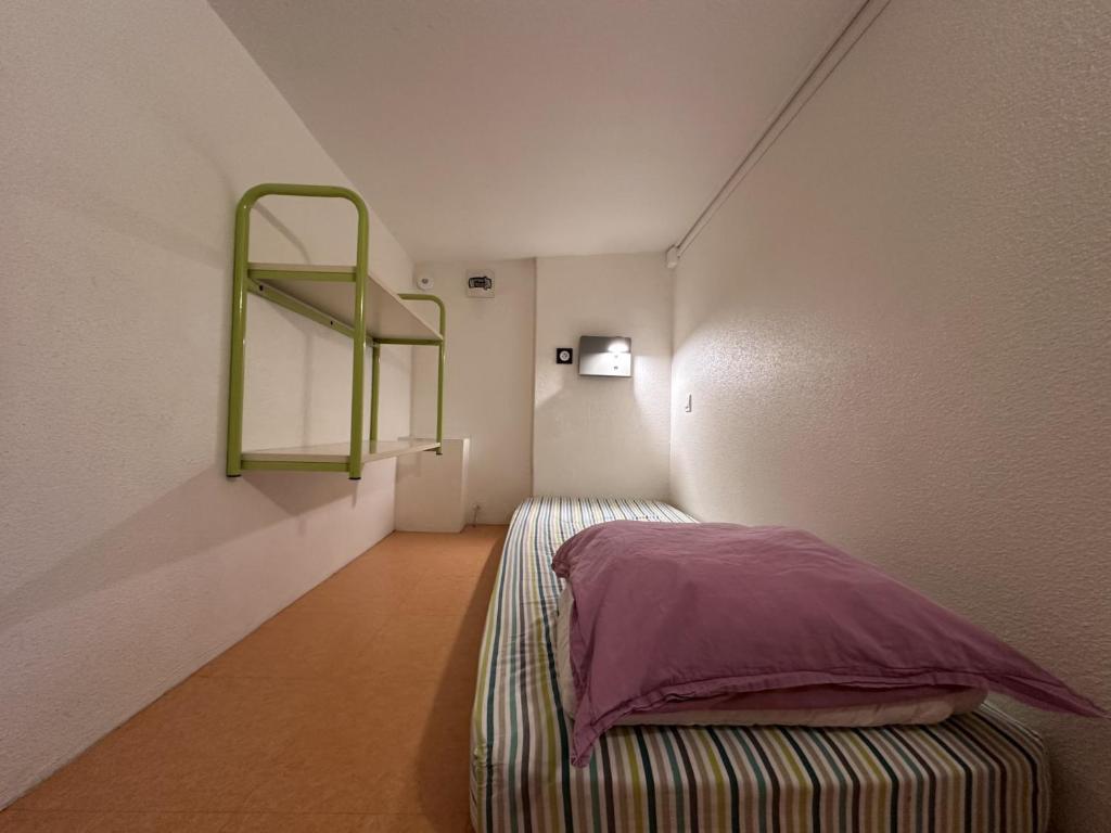 Auberge de Jeunesse HI Le Mont-Dore - Driepersoonsfamiliekamer Met Eigen Badkamer