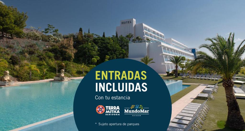Bazén v ubytování Four Points by Sheraton Costa Blanca Resort nebo v jeho okolí
