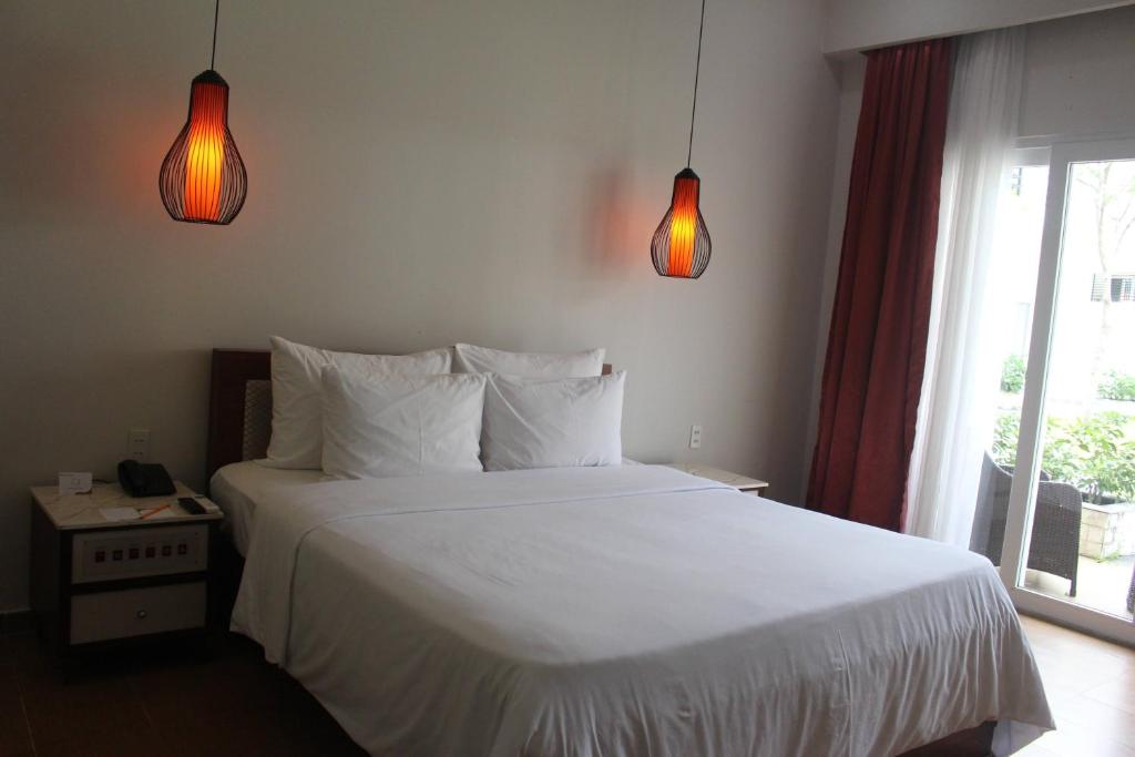 Premium Deluxe Double with Garden View