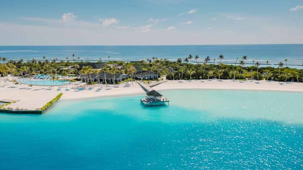 فضای داخلی Joy Island Maldives All Inclusive Resort در ماله - تصویر ۳