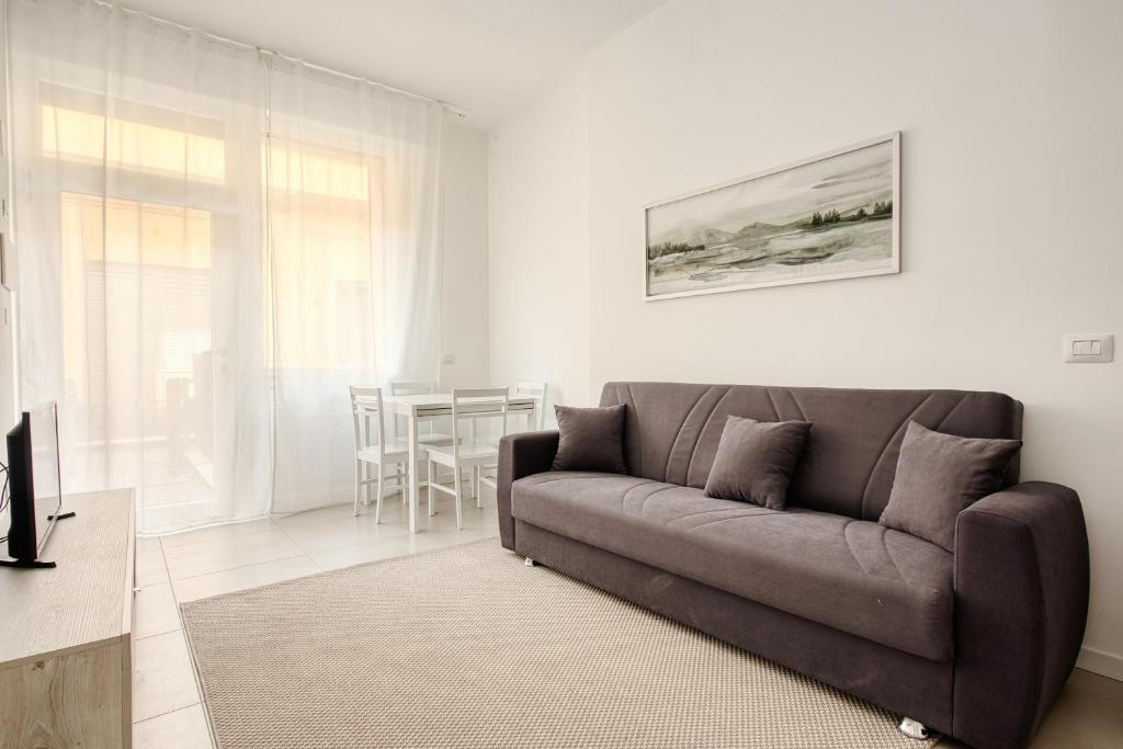 Just Urban Stays - Modern 1-BR Apartment Navigli - Metro M2