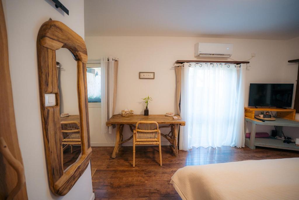 TV&#47;Unterhaltungsangebot in der Unterkunft Unique Suite In Eilat