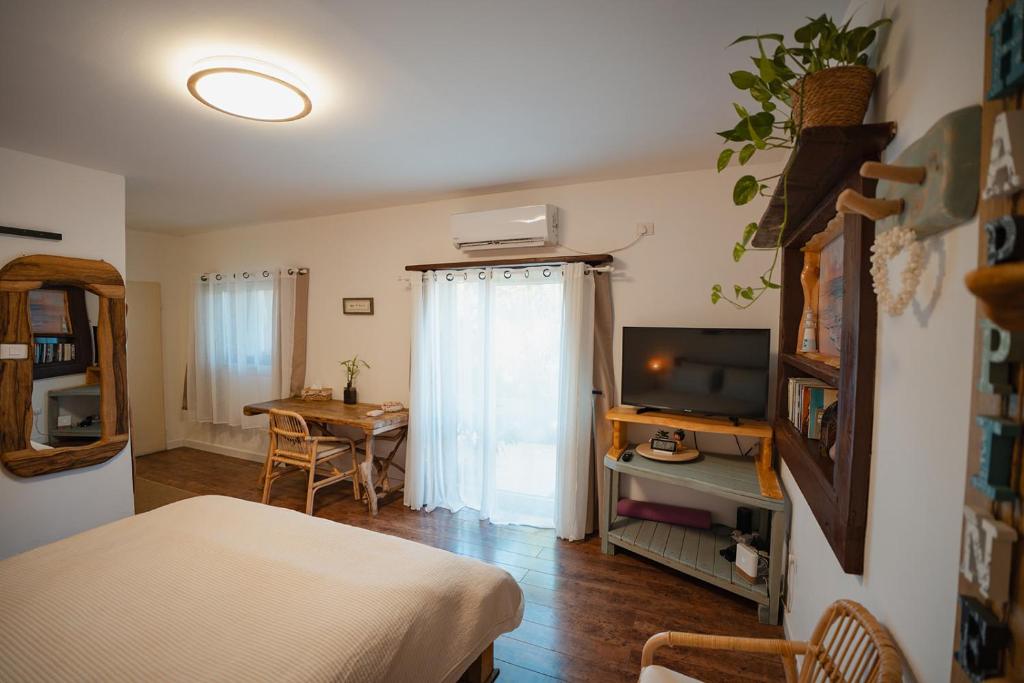 Ein Bett oder Betten in einem Zimmer der Unterkunft Unique Suite In Eilat
