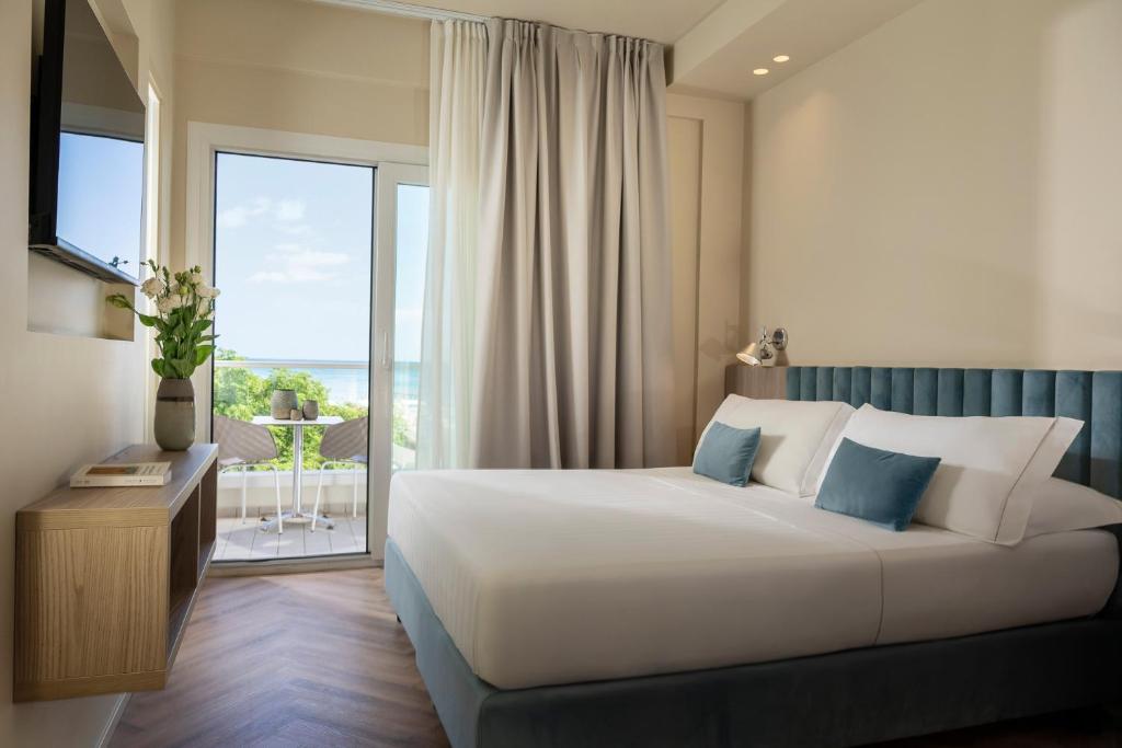 
Deluxe Double or Twin Room with Sea View
