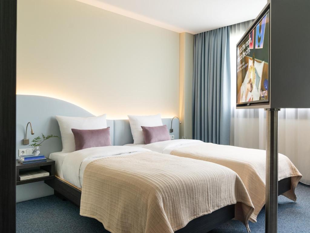 
Extra Large Studio with Kitchen - Twin Beds
