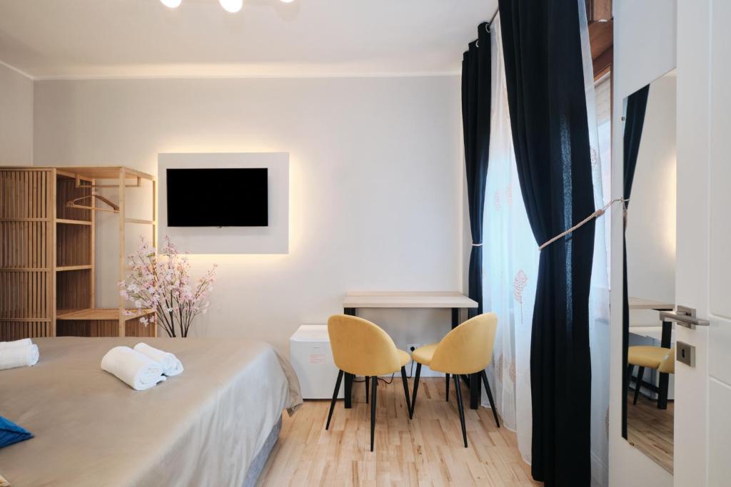 Elegant and cozy room with AC Swimming pool Free parking Subway station 2 min walking