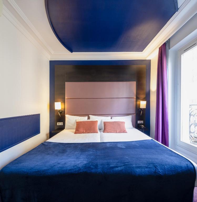 Accueil Hôtel Paris Pigalle Montmartre - Resim 19