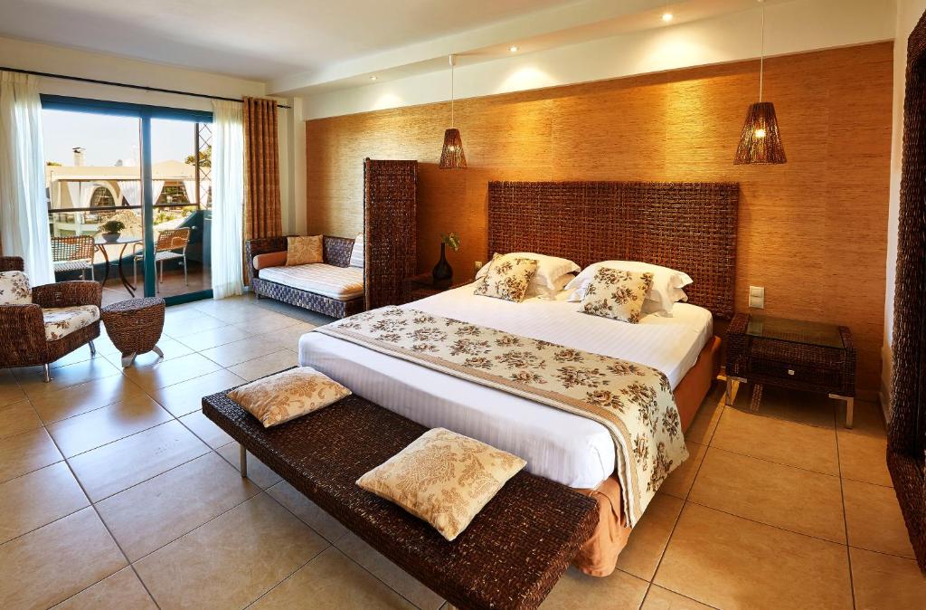Postel nebo postele na pokoji v ubytování Ilio Mare Hotel