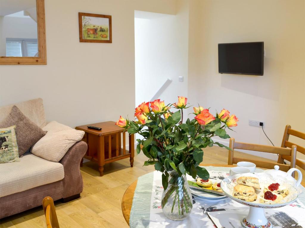 Televiisor ja/või meelelahutuskeskus majutusasutuses Milk Churn - Ukc2400