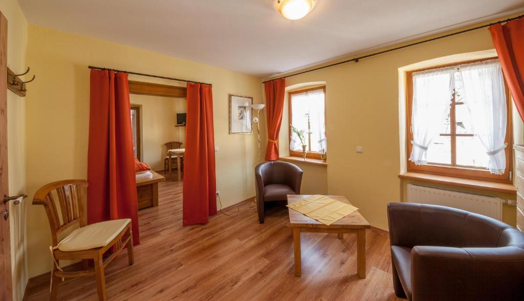 Posezení v ubytování Hotel Am Eifelsteig