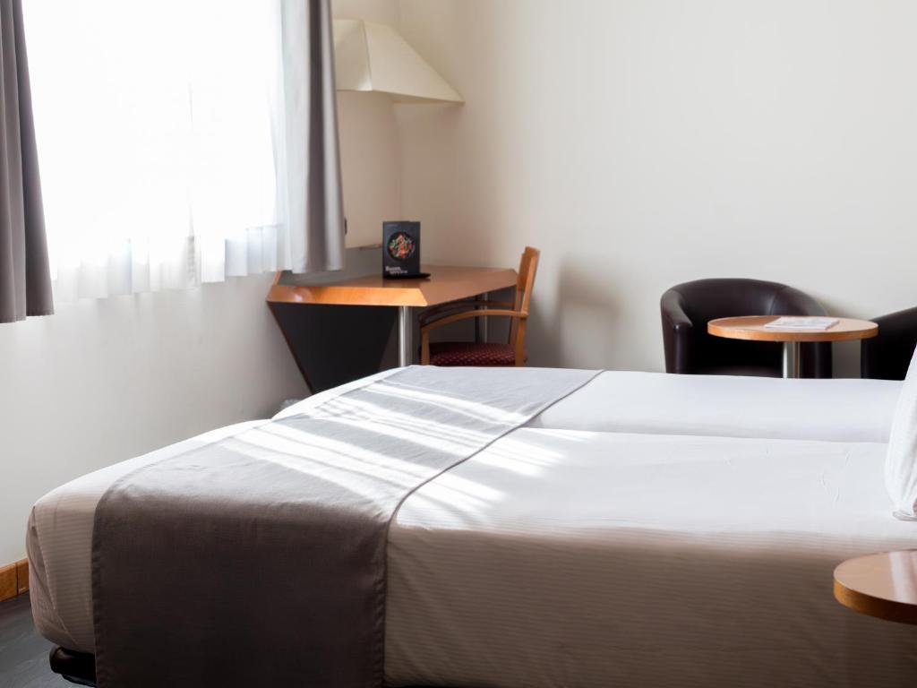 Abba Sants - Resim 8