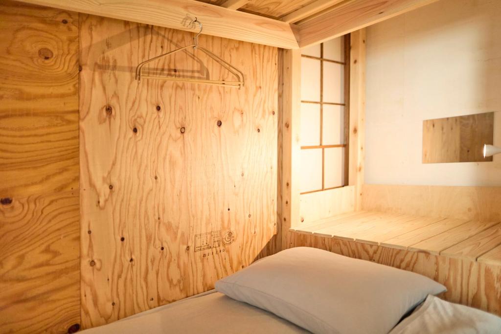 KARASUYA GuestHouse - Habitación Cuádruple De Estilo Japonés