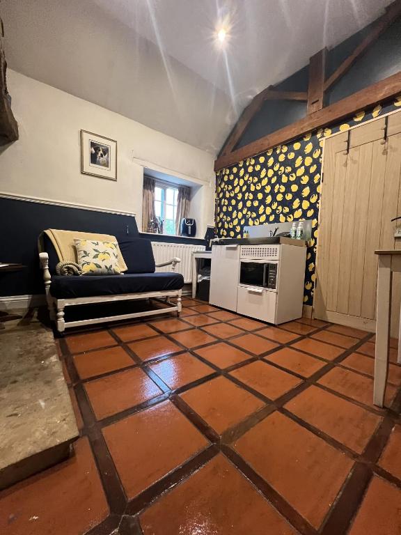 High Paradise Farm - Small Twin Room