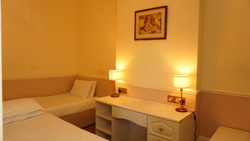 Albany, Brighton & Hove - Resim 41