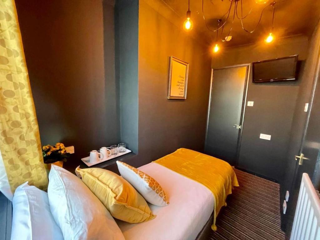 Blue Skye Guest House 8 - Resim 6