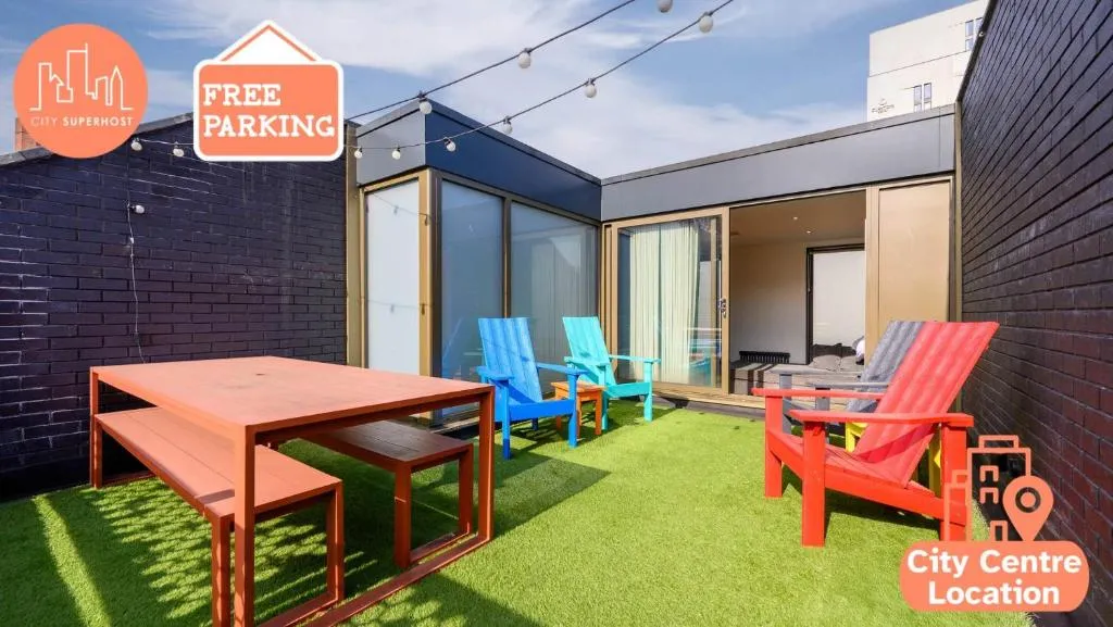4 Bed Canal St Townhouse Free Parking