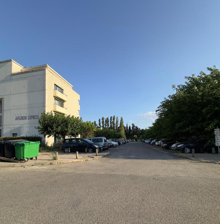 Appart'Hôtel avec Netflix - Avignon gare TGV Confluence - Resim 11