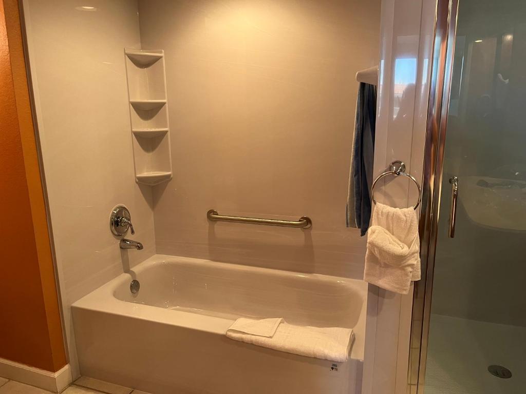 Palm Beach Shores Resort and Vacation Villas photo