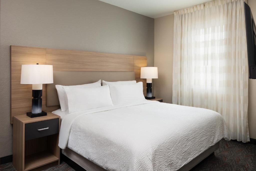 Candlewood Suites Miami - Doral by IHG - Suite Reale Con Due Camere Da Letto