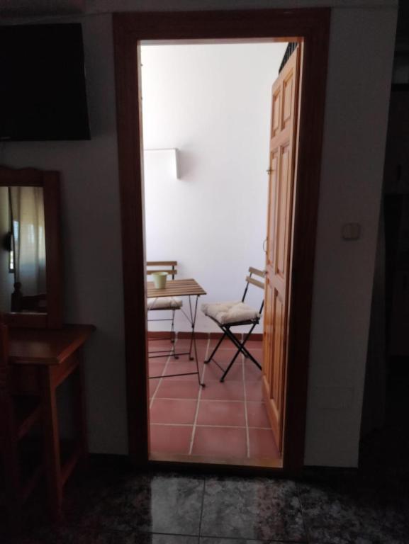 Hostal Taberno - Double Room With Terrace