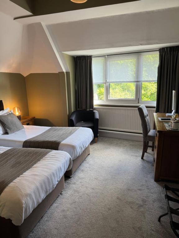 Oaklands Hotel - Standard Twin Room
