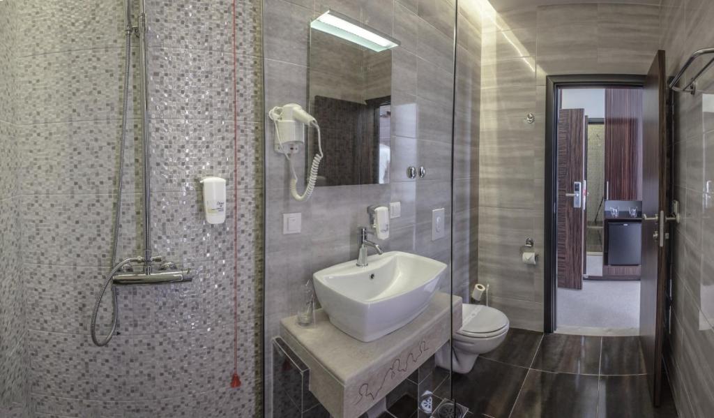 Theater Hotel Belgrade - Resim 3