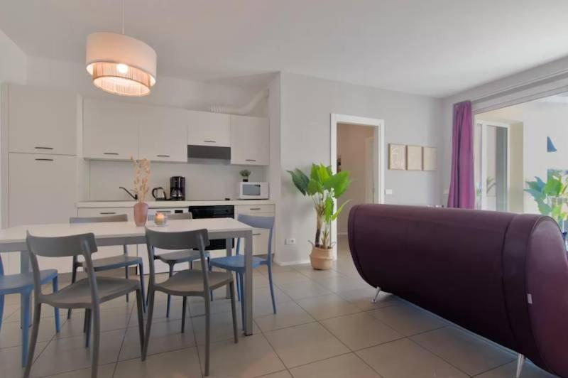 Køkken eller tekøkken på Lake Maggiore 3 bedroom apartment with pool