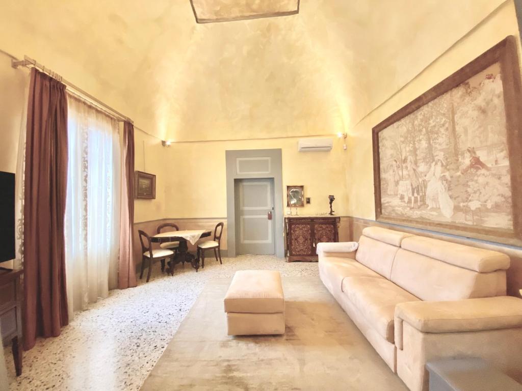 Palazzo de Carlo e il parco dei 7 pozzi - 3