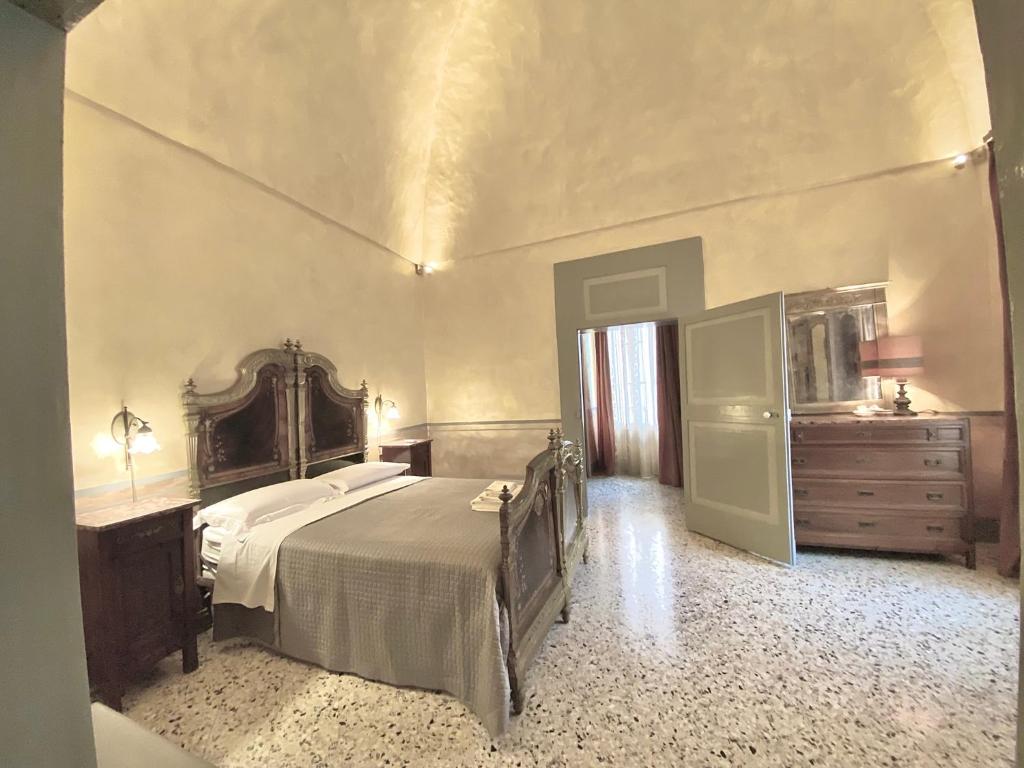 Palazzo de Carlo e il parco dei 7 pozzi - 5