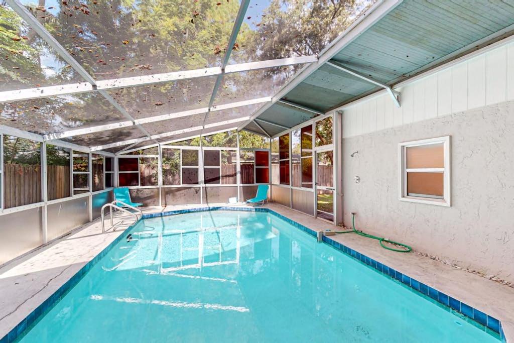 Hồ bơi trong/gần Garcia Getaway 2 Bed 2 Bath Small Family Pool Home