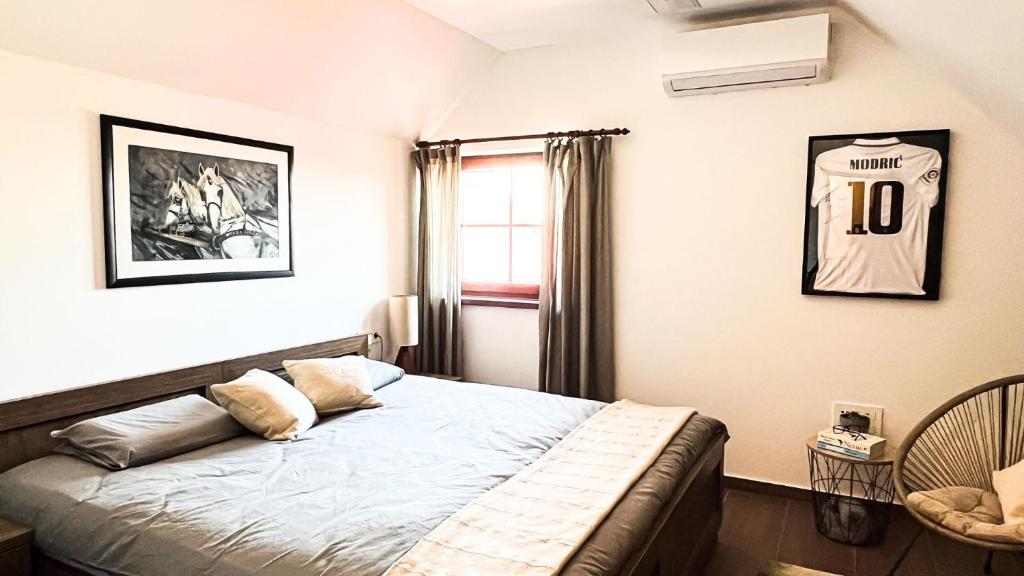 Postel nebo postele na pokoji v ubytování Vujkina kuća - Rural Holiday Home I Ruralna kuća za odmor