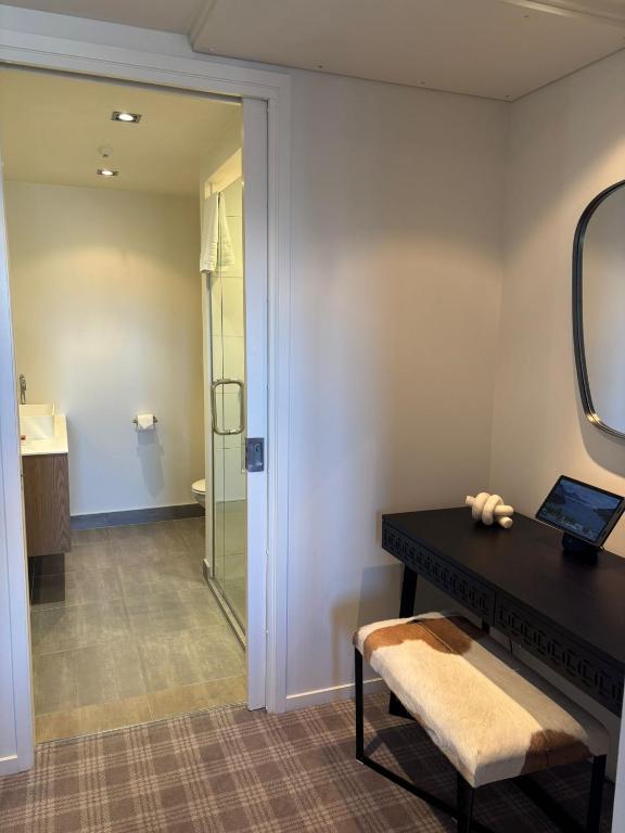 The Spire Hotel - Resim 8