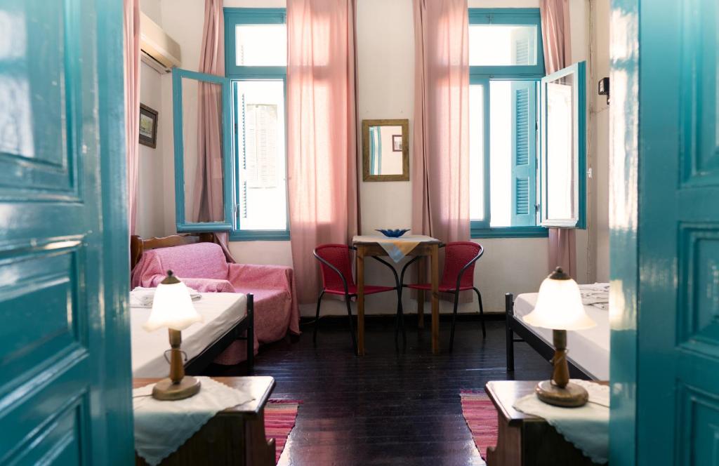 
Twin Room
