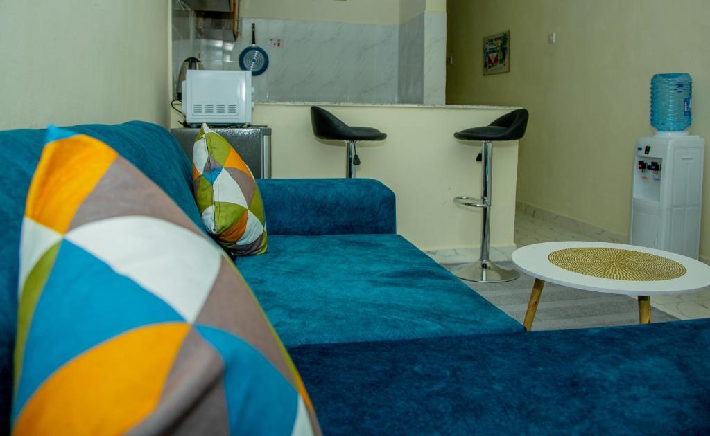 Dapur atau dapur kecil di Minimalist Escape Executive One Bedroom with Netflix and WIFI
