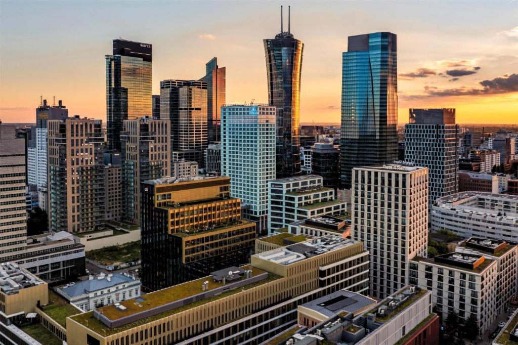 Hilton Warsaw City Hotel - Resim 1