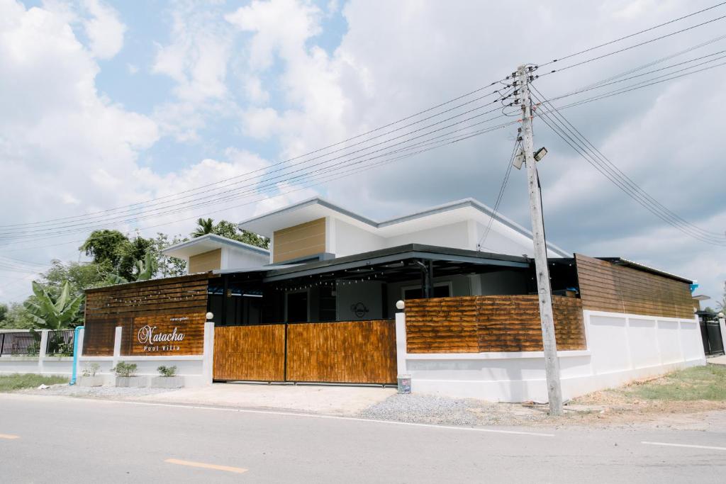 Hoone, kus villa asub