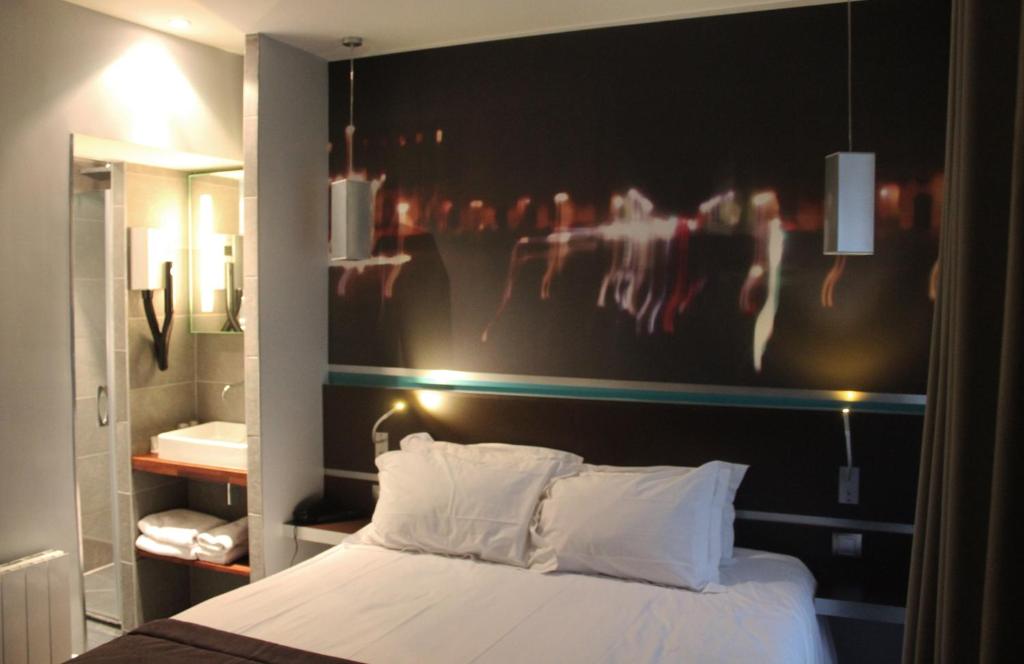 Hôtel Lumières Montmartre Paris - Resim 24