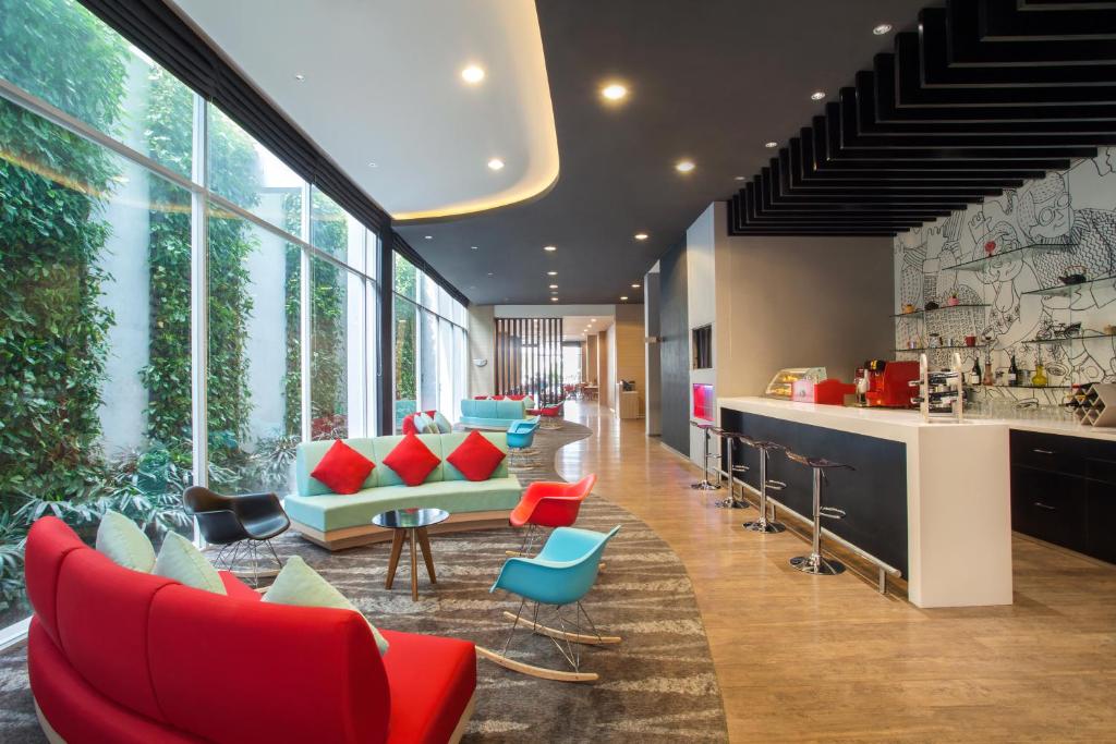 Posezení v ubytování Ibis Jakarta Harmoni