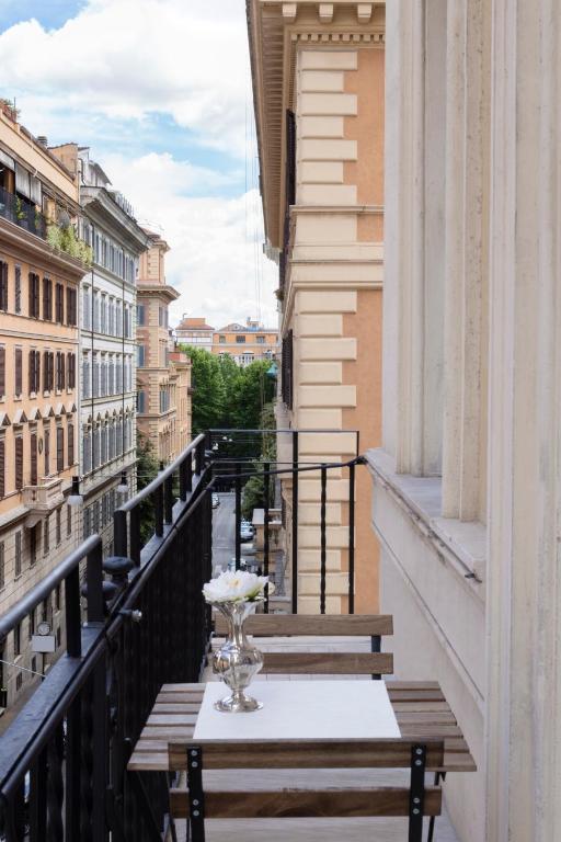 A balcony or terrace at Relais Donna Lucrezia